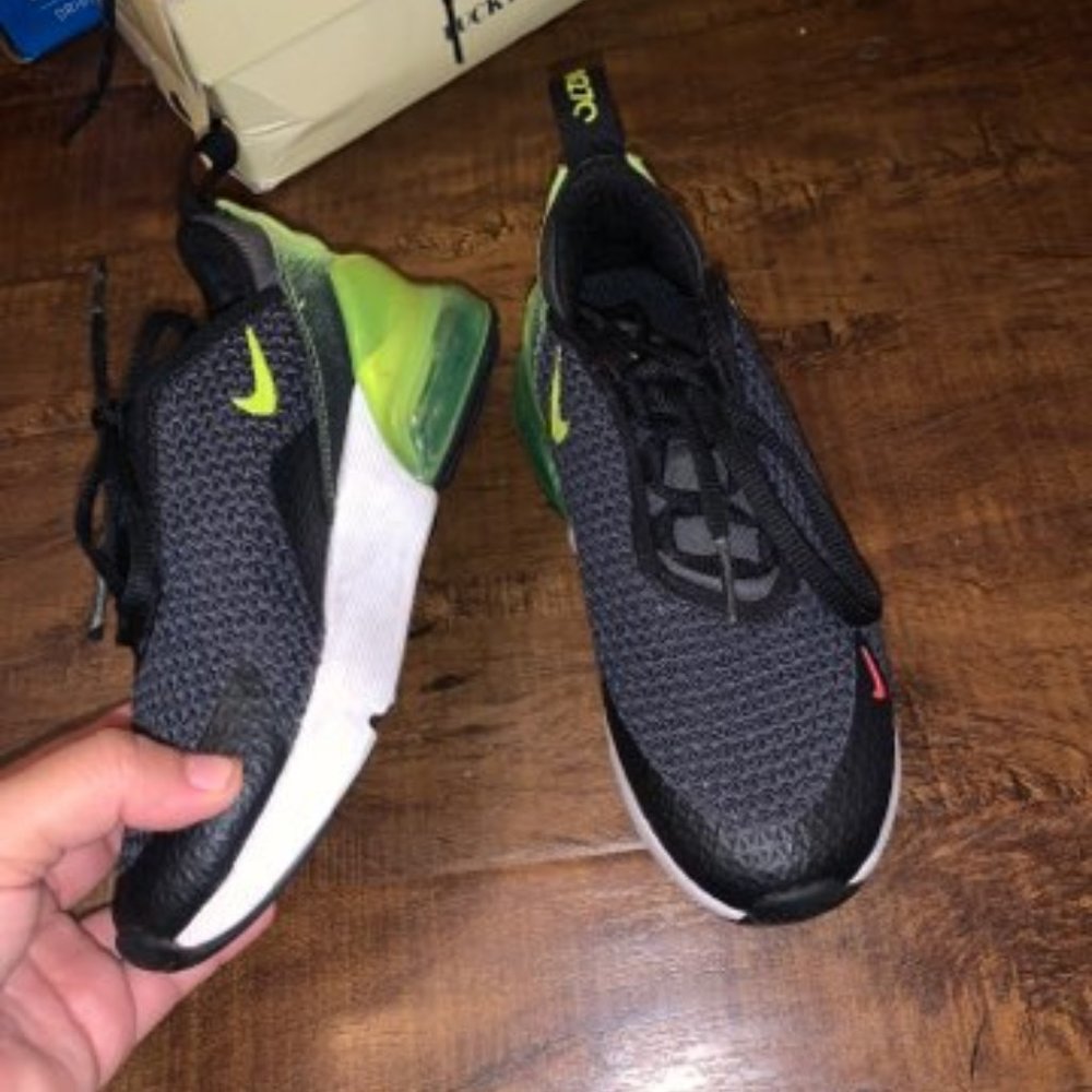 Air Max 270 Preschool - Picture 3 of 4